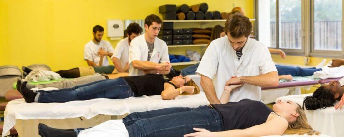 Étudier la kinésithérapie en Espagne : le guide